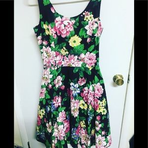 Vintage 90s floral dress with petticoat
